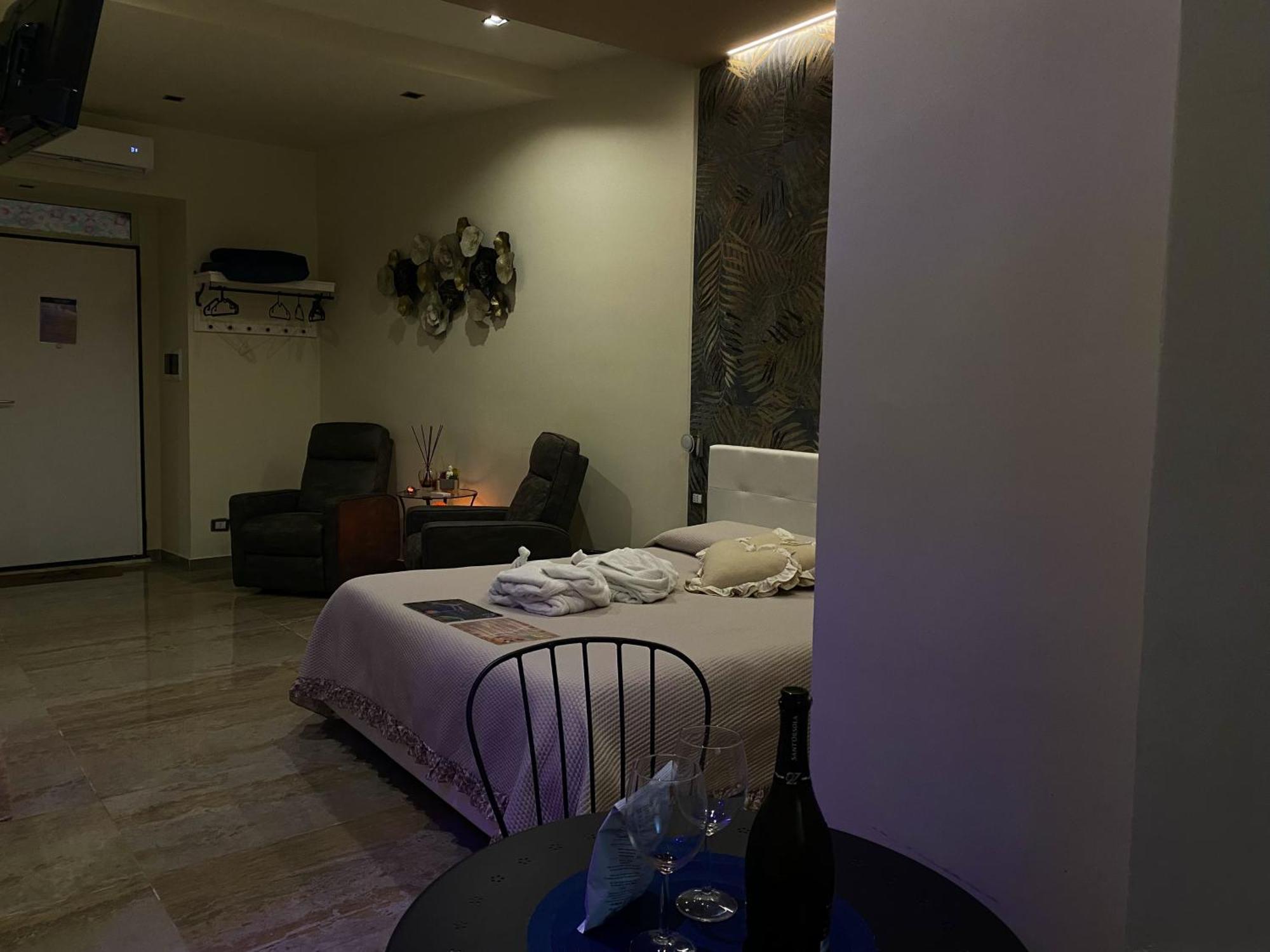 Pitta Room Suite & Private Spa Katánie Exteriér fotografie