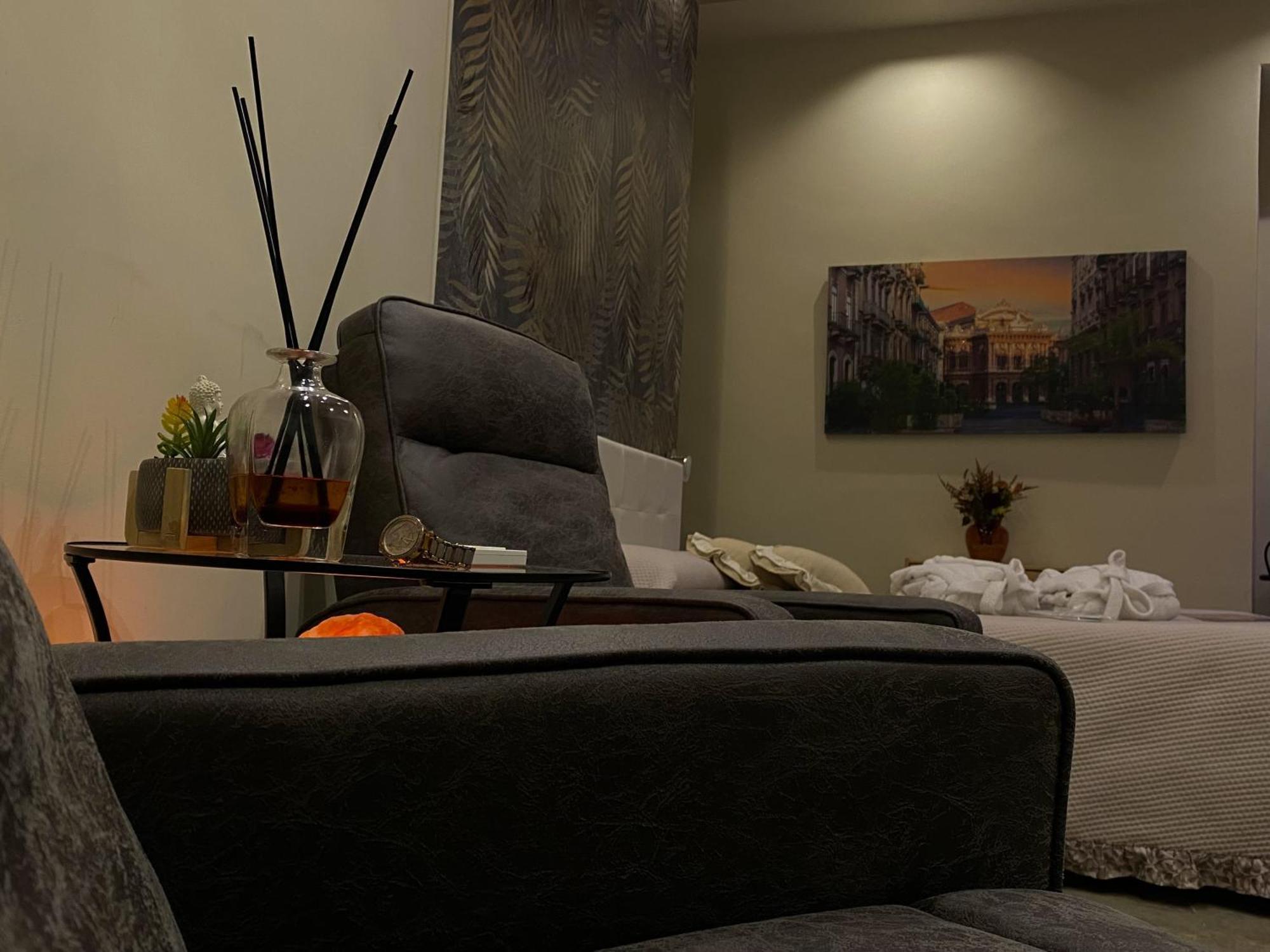 Pitta Room Suite & Private Spa Katánie Exteriér fotografie
