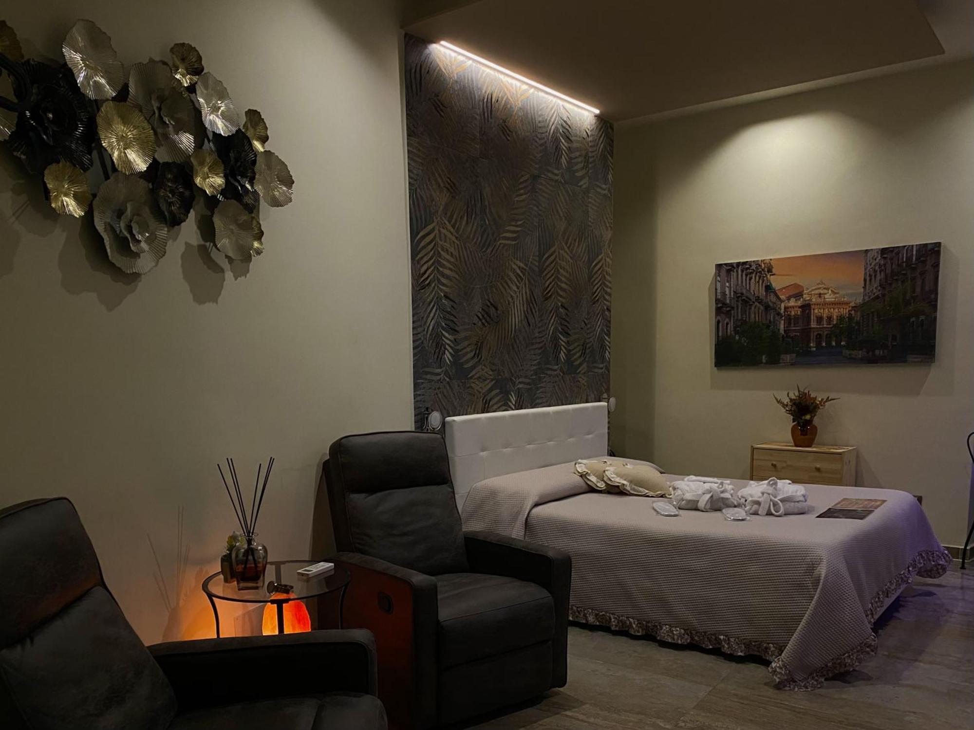 Pitta Room Suite & Private Spa Katánie Exteriér fotografie